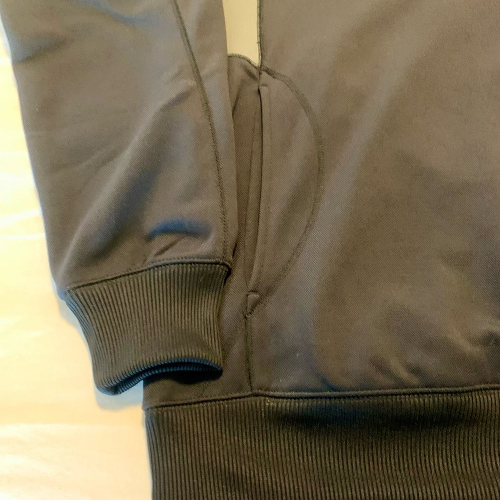 Jordan Essentials Black Pullover Fleece Hoodie. - Picture 5 of 13